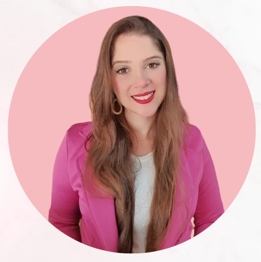 Gabi Werneck sorrindo